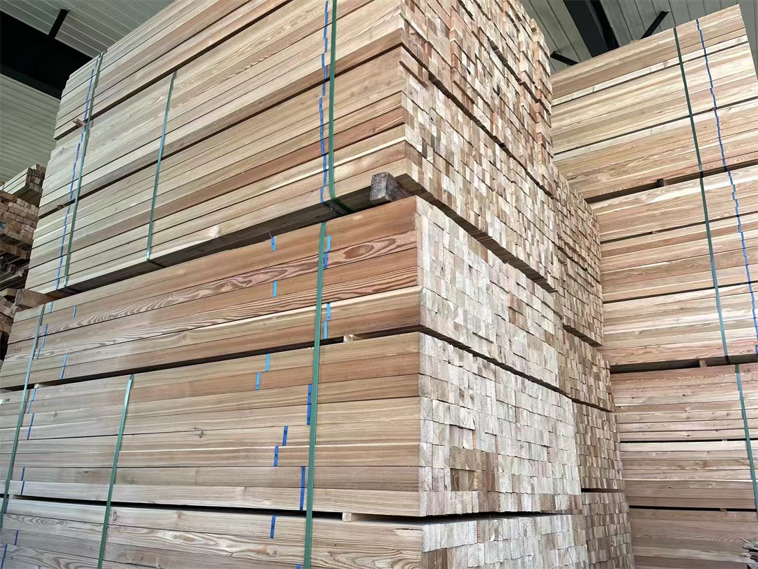 Application Solutions of PET Strapping in the Wood Industry Soluções de aplicação de cintas PET na indústria madeireira