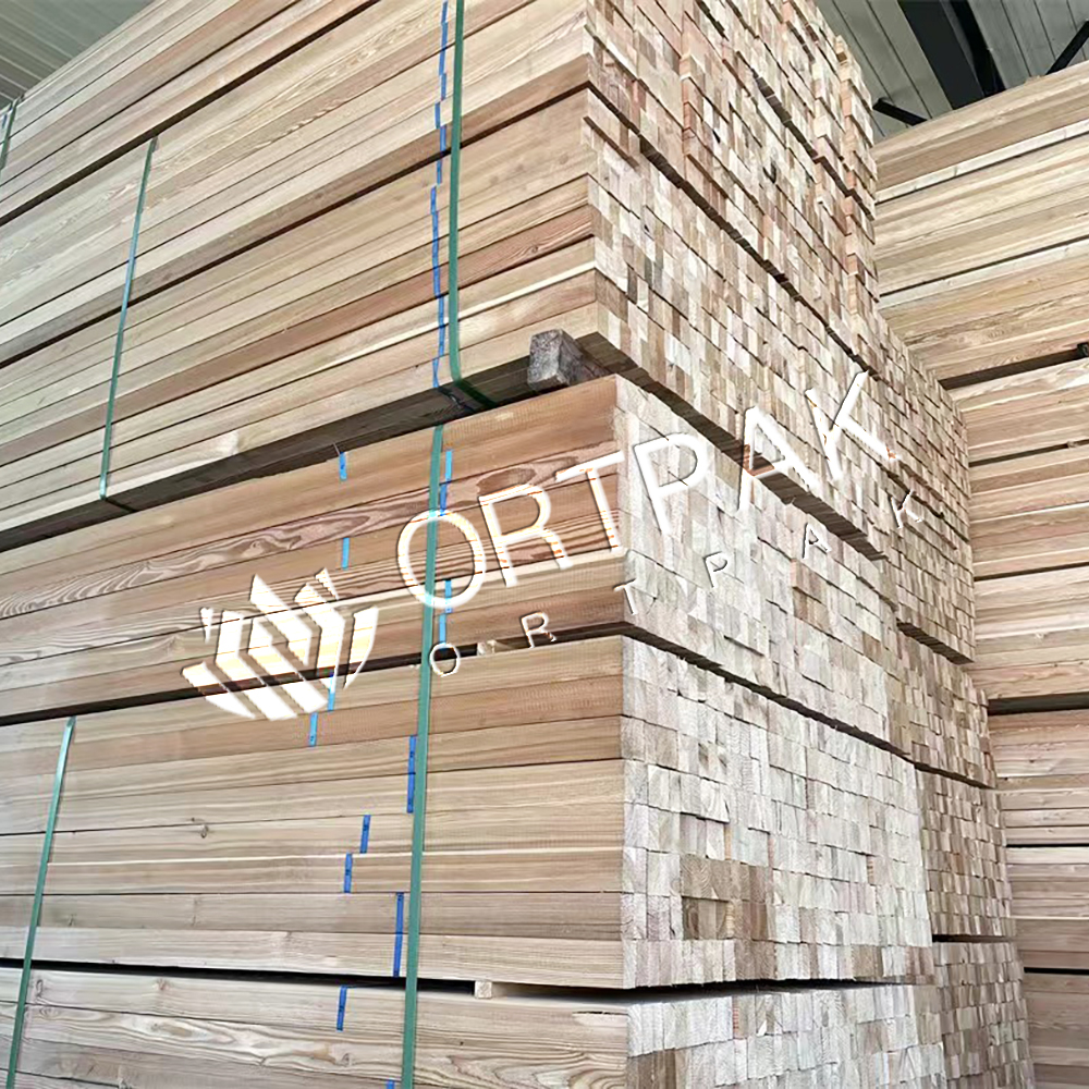 ORTPAK | Solu&ccedil;&otilde;es eficientes de aplica&ccedil;&atilde;o de cintas PET na ind&uacute;stria madeireira